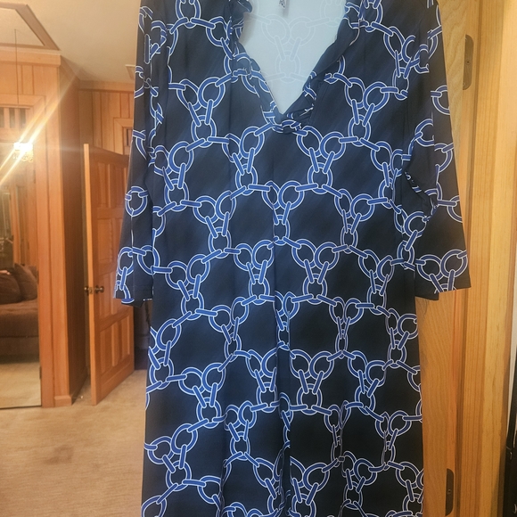 Lulu-B Elegant Black and White Dress - Picture 1 of 10